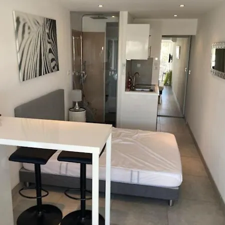 20, Port Nature 2 Au Village Naturiste *