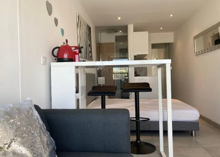 20, Port Nature 2 Au Village Naturiste Agde